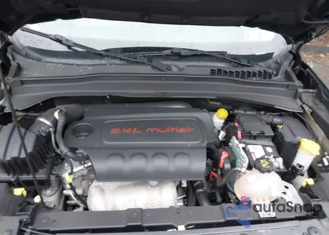 2015 Jeep Renegade Latitude from USA, damaged, VIN ZACCJABT0FPB69331